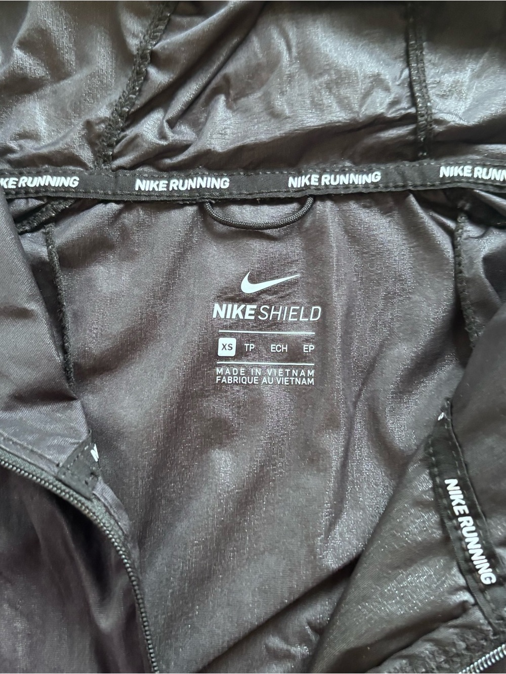Nike Shield Running Fly Away Black Hooded Windbreaker Jacket for Men - Picture 7 of 8